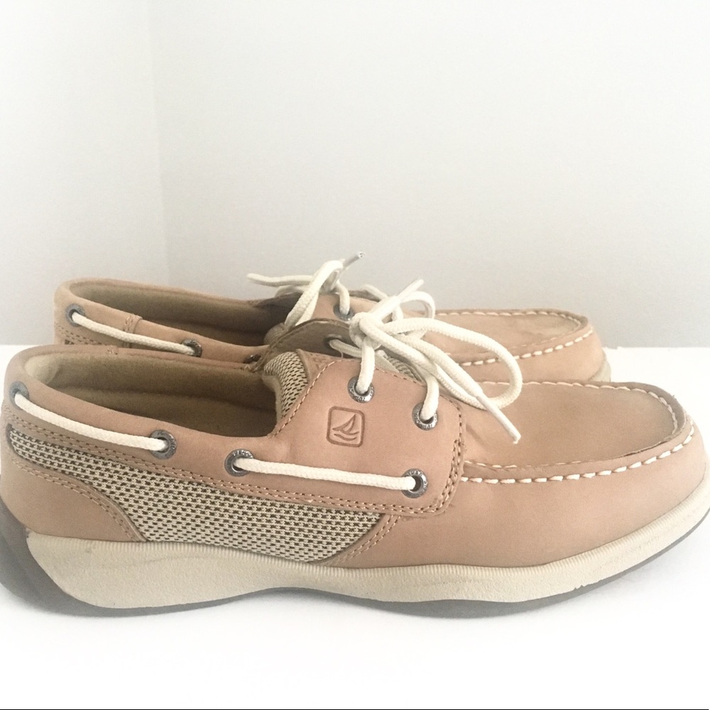 NWT SPERRY Still w/ Box, Girls Size 5 1/2